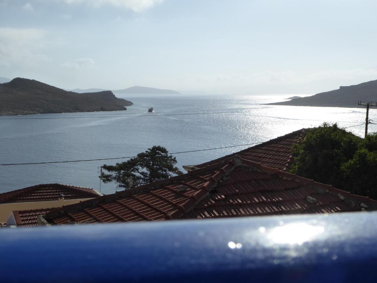 Villa Yorgos Chalki Town Eksteriør bilde